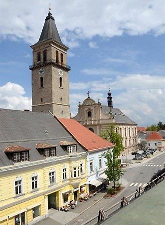 Stadthotel Schwerterbraeu Judenburg Extérieur photo
