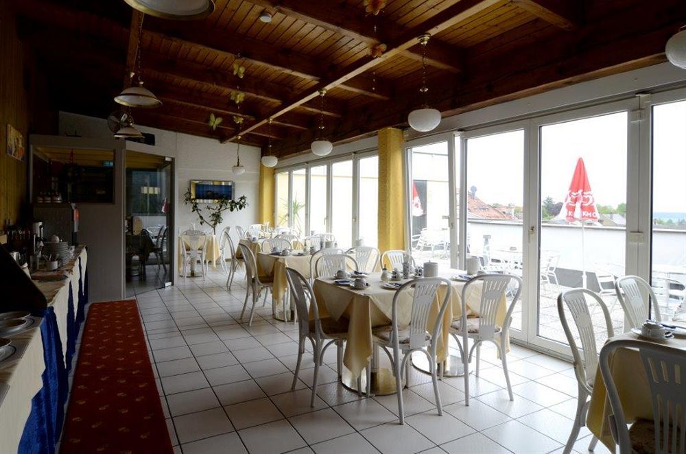 Stadthotel Schwerterbraeu Judenburg Extérieur photo