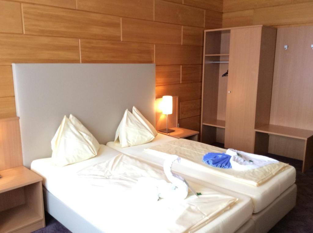 Stadthotel Schwerterbraeu Judenburg Chambre photo