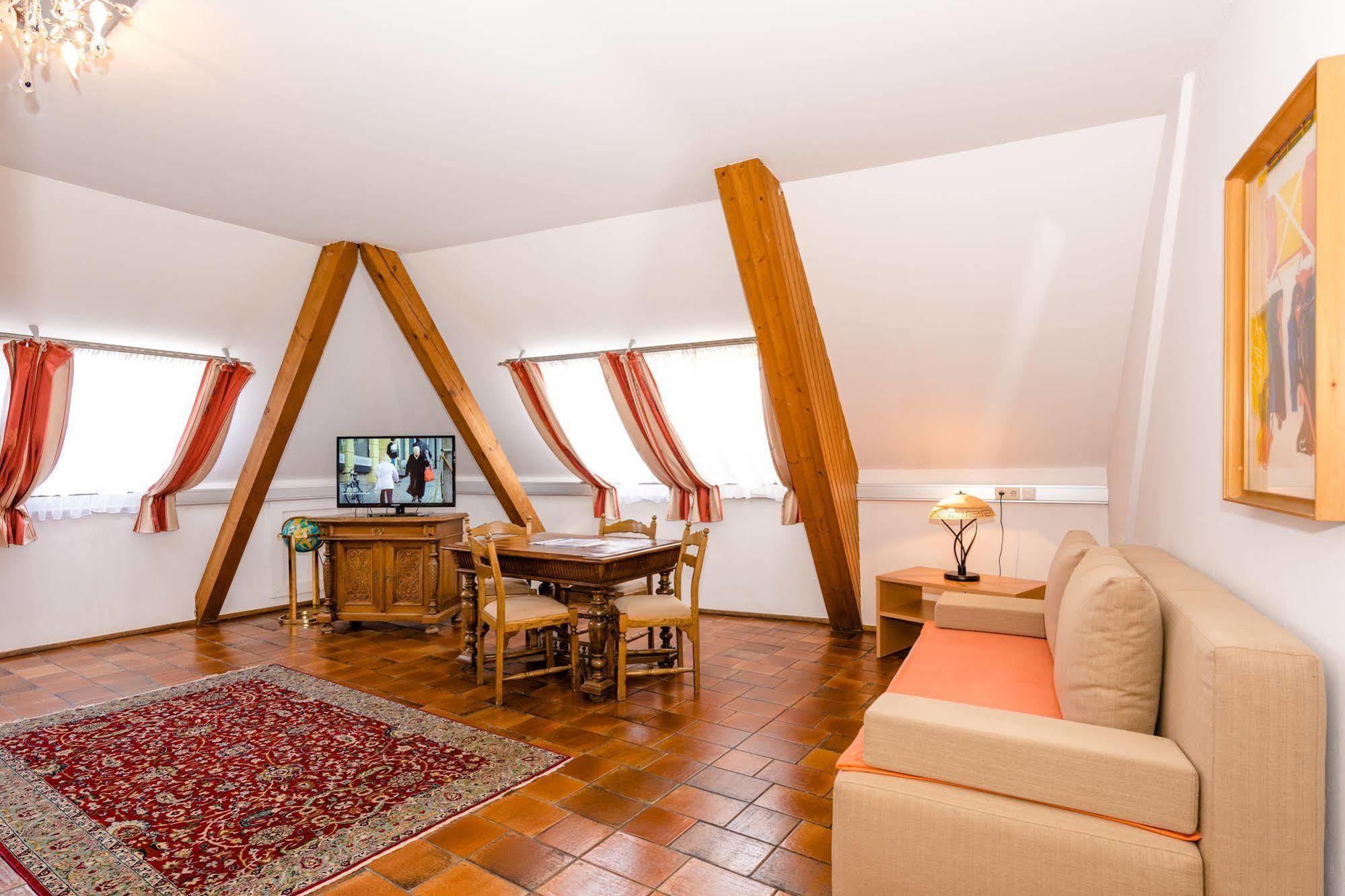 Stadthotel Schwerterbraeu Judenburg Extérieur photo