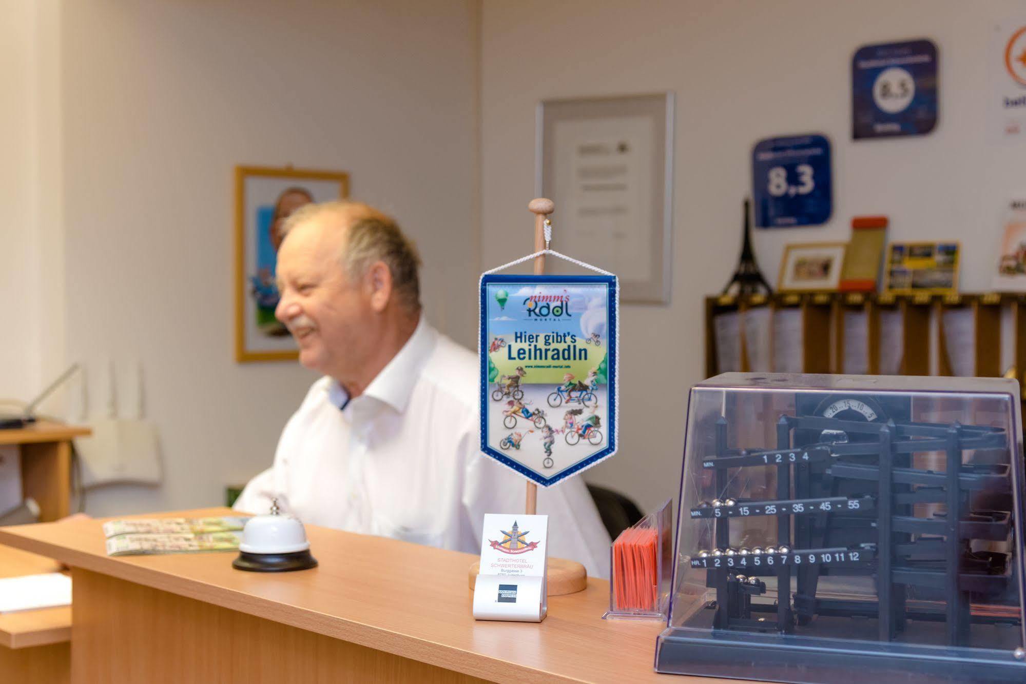 Stadthotel Schwerterbraeu Judenburg Extérieur photo