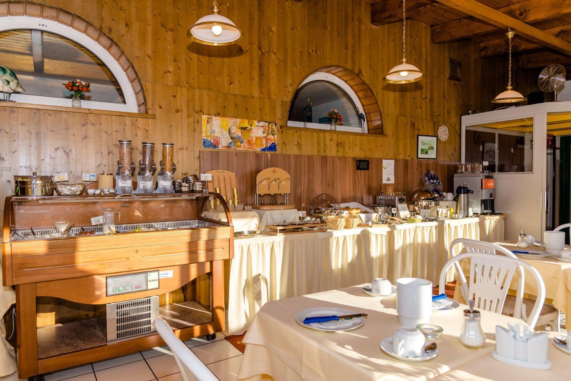 Stadthotel Schwerterbraeu Judenburg Extérieur photo